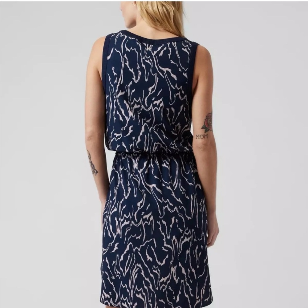 Athleta Rincon Dress - Picture 4 of 9